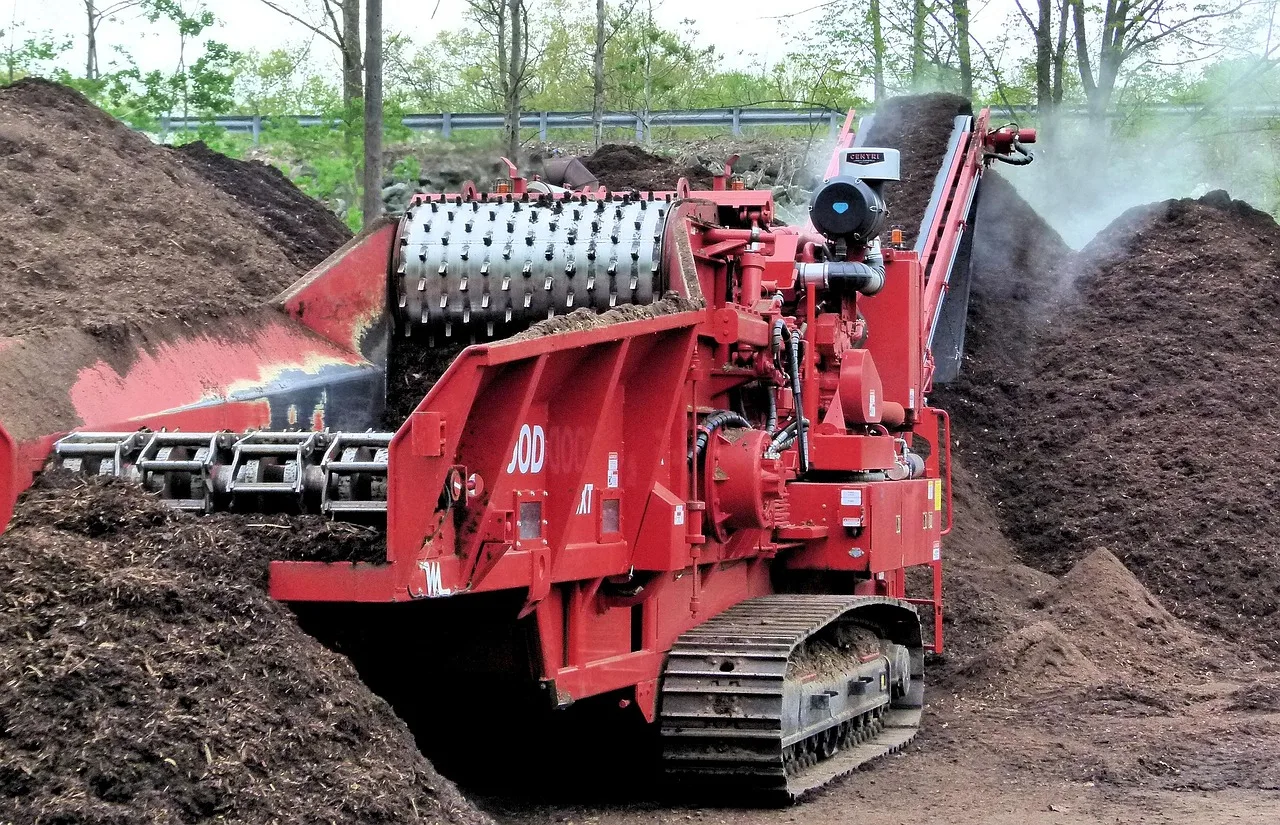 compost grinder, compost, chipper, industrial, wood chipper, mulch, mulch grinder, much chipper, steam, heat, compost, compost, compost, compost, compost, wood chipper, wood chipper, mulch. Tree service equipment: the case for used, the case for new