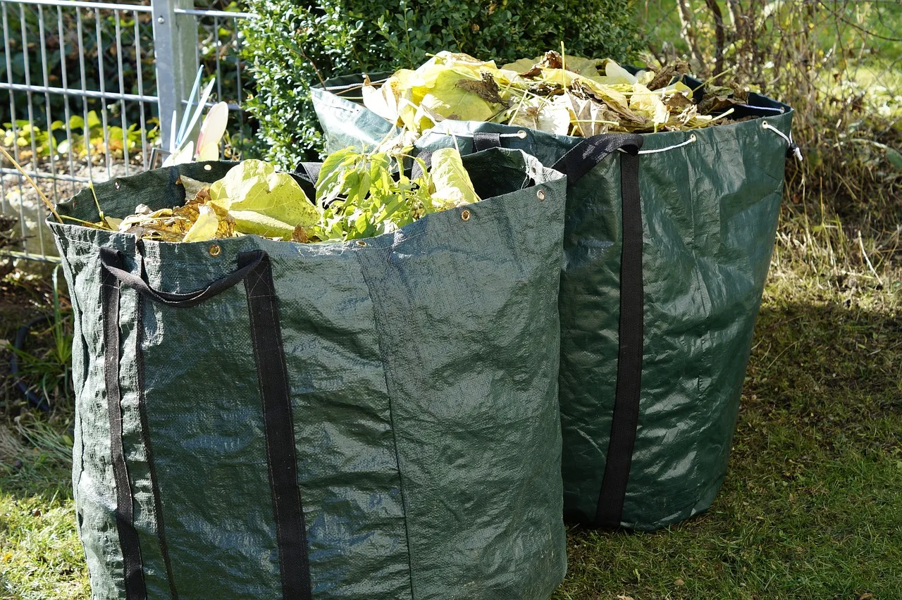 garden waste, fall, garden garbage, green waste, chopping area, clean up, gardening, winterize, nature, work, section, tree pruning, garden waste, garden waste, garden waste, garden waste, garden waste, green waste. Winter Storm Pruning in Canada: Emergency Response Contracts and Rates for Tree Services